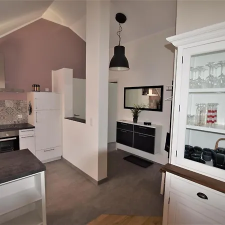 Strandesburg-mit-sauna-12 Ховахт